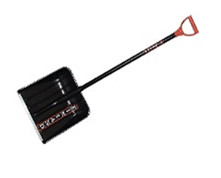 Лопата снеговая пластиковая FINLAND 1243-Ч с деревянным черенком